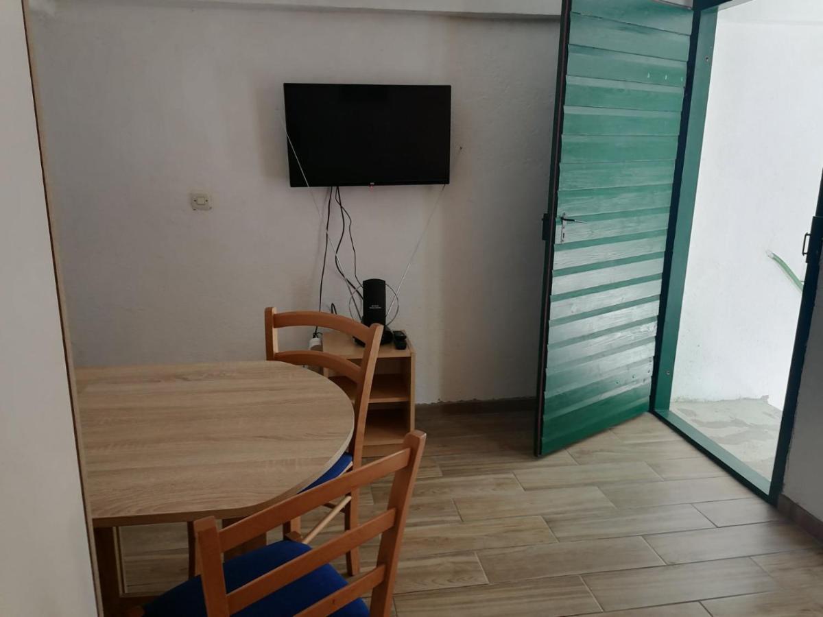 Apartman Milica Golubic  Exterior foto